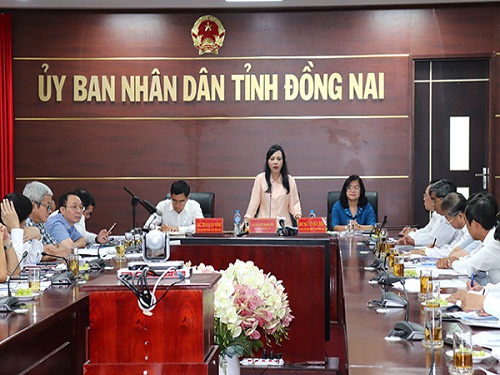 BT lam viec tai UB.jpg