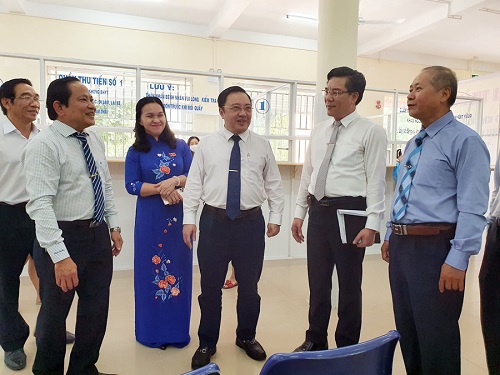 tham quan bv long thanh.jpg