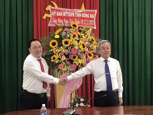 UBMTTQVN Chuc mung 27-2.jpg